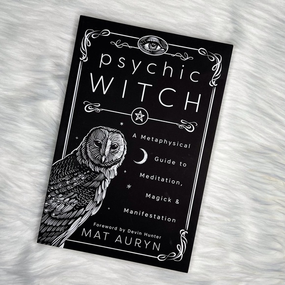 Psychic Witch NEW - Picture 1 of 2